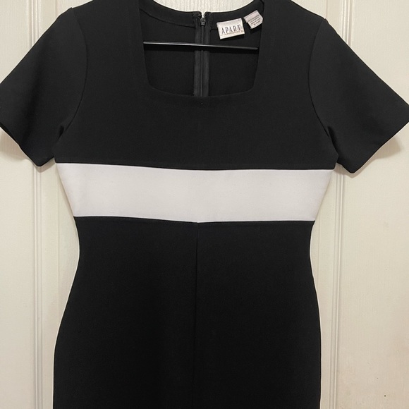 Apart Jumpsuit - Picture 5 of 5